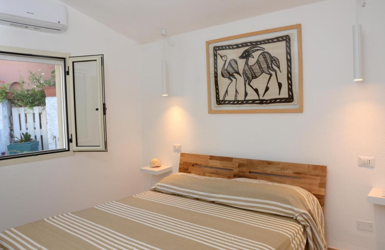 Apartments Villa Corrias Cala Liberotto Dış mekan fotoğraf