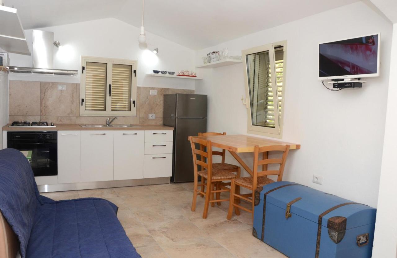 Apartments Villa Corrias Cala Liberotto Dış mekan fotoğraf